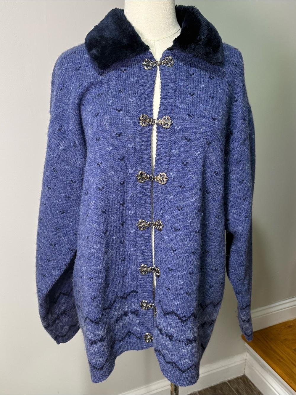 Fair Isle 100% Wool Blue Sweater Cardigan Metal‎ Clasp Sz L Detachable Collar